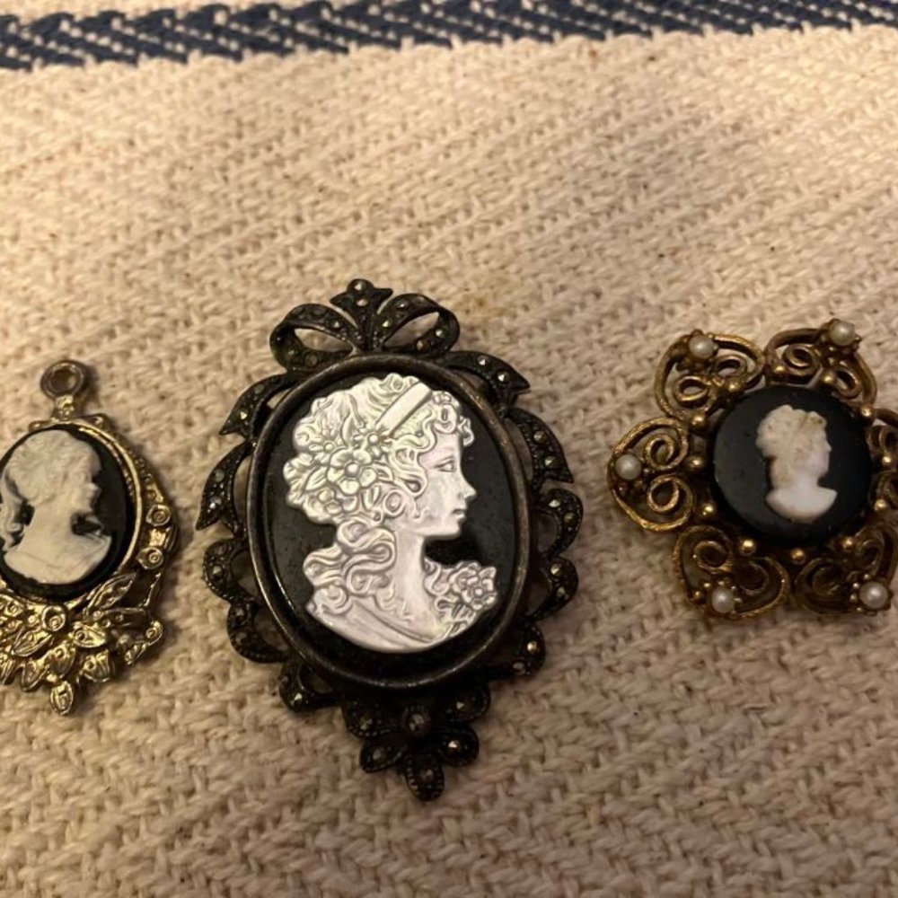 Lot of 3 Vintage Cameo Pins/Brooches